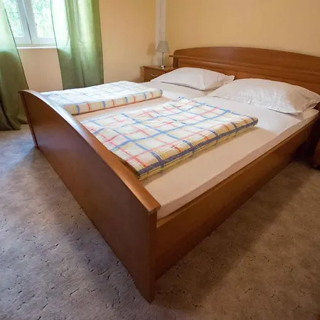 Appartamento In Starigrad-paklenica 6891