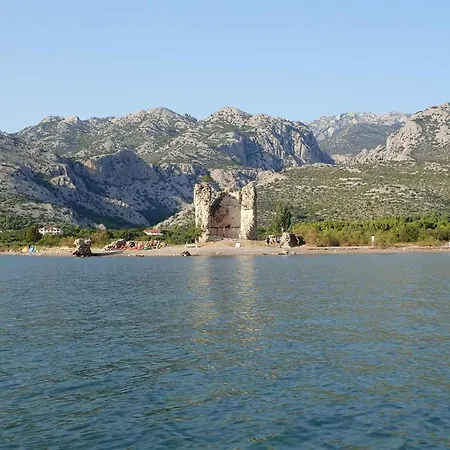 Apartamento In Starigrad-paklenica 6891 *